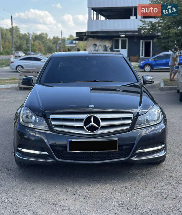 Седан Mercedes-Benz C-Class 2012 в Полтаве