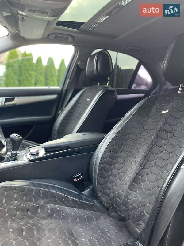 Седан Mercedes-Benz C-Class 2007 в Івано-Франківську