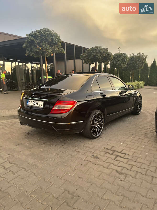 Седан Mercedes-Benz C-Class 2007 в 