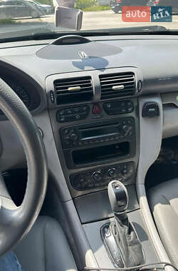 Универсал Mercedes-Benz C-Class 2003 в 