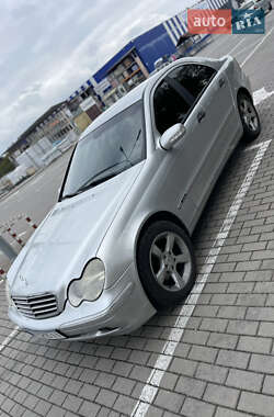 Седан Mercedes-Benz C-Class 2003 в Коломиї