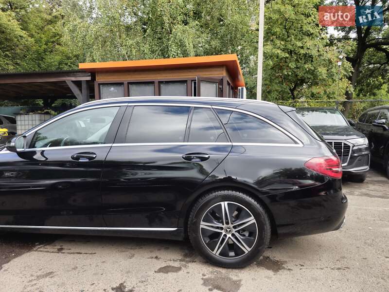 Універсал Mercedes-Benz C-Class 2019 в Львові