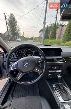 Універсал Mercedes-Benz C-Class 2011 в 