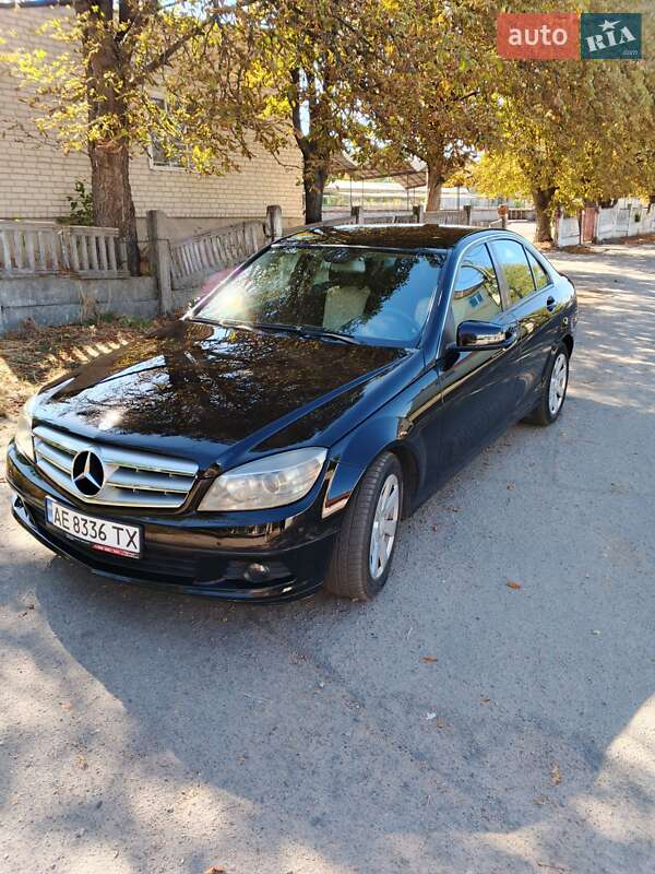 Mercedes-Benz C-Class 2009