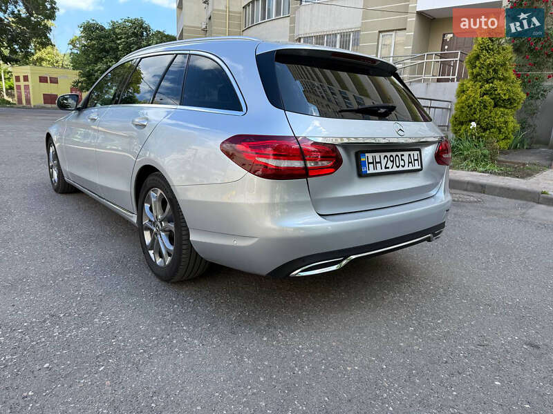 Універсал Mercedes-Benz C-Class 2017 в Одесі