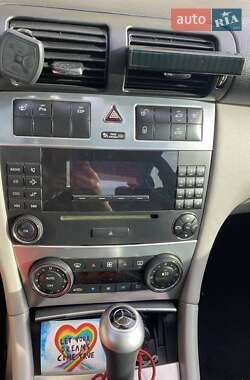 Купе Mercedes-Benz C-Class 2007 в 