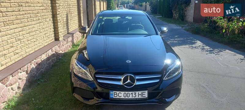 Седан Mercedes-Benz C-Class 2017 в 