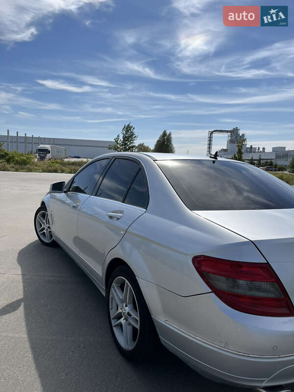 Седан Mercedes-Benz C-Class 2008 в Коростене