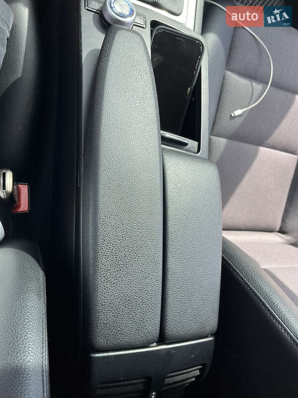 Седан Mercedes-Benz C-Class 2008 в Коростене