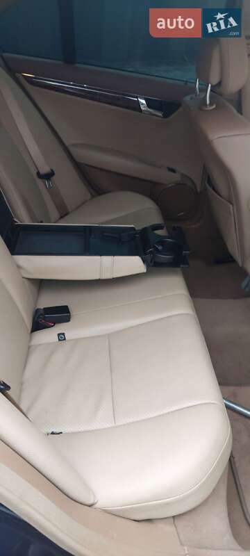 Седан Mercedes-Benz C-Class 2007 в Хмельницькому