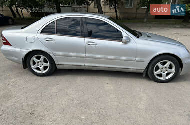 Седан Mercedes-Benz C-Class 2002 в 