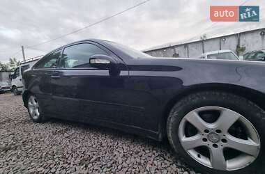 Купе Mercedes-Benz C-Class 2001 в 