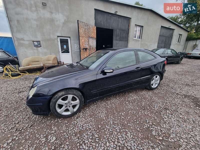 Купе Mercedes-Benz C-Class 2001 в Кременце