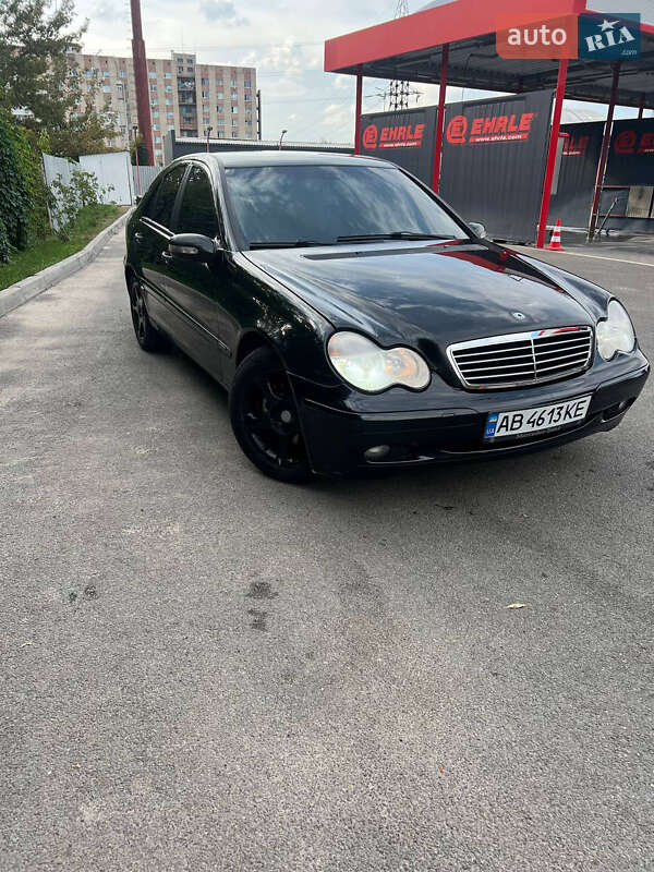 Седан Mercedes-Benz C-Class 2002 в 