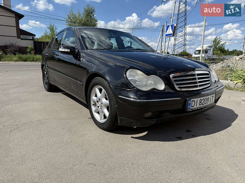 Седан Mercedes-Benz C-Class 2002 в Киеве фото 3 Седан Mercedes-Benz C-Class 2002 в Киеве