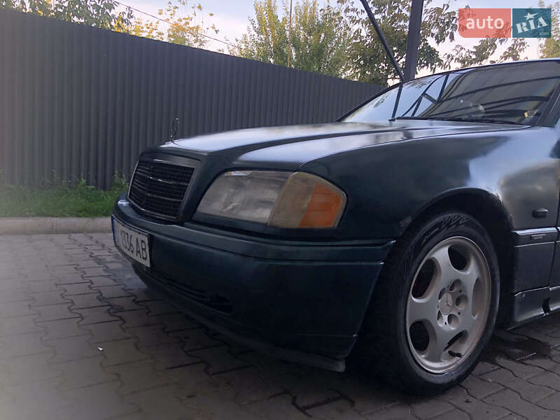 Седан Mercedes-Benz C-Class 1997 в 