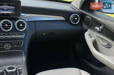 Седан Mercedes-Benz C-Class 2017 в 