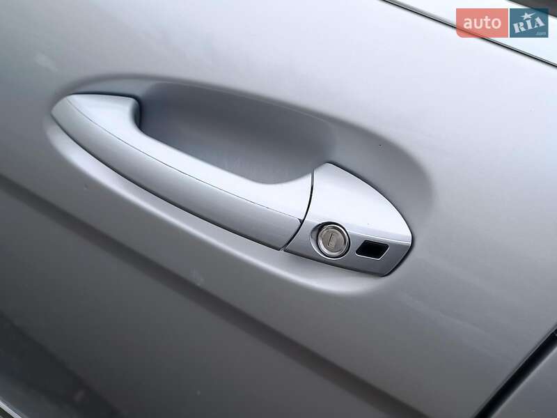 Седан Mercedes-Benz C-Class 2008 в Харкові
