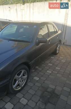 Седан Mercedes-Benz C-Class 1995 в 