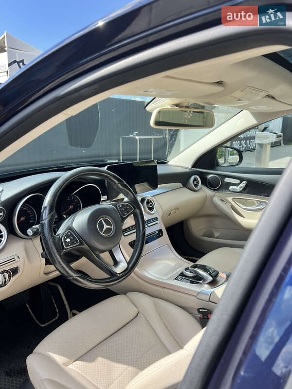 Седан Mercedes-Benz C-Class 2015 в Львове фото 26 Седан Mercedes-Benz C-Class 2015 в Львове