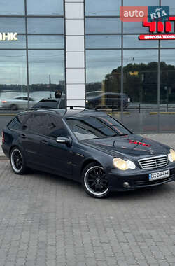 Універсал Mercedes-Benz C-Class 2004 в 