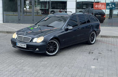 Універсал Mercedes-Benz C-Class 2004 в 