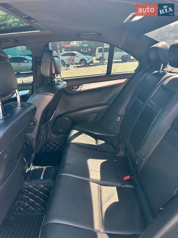 Седан Mercedes-Benz C-Class 2007 в Одесі