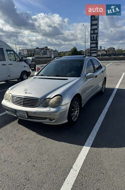 Седан Mercedes-Benz C-Class 2002 в 