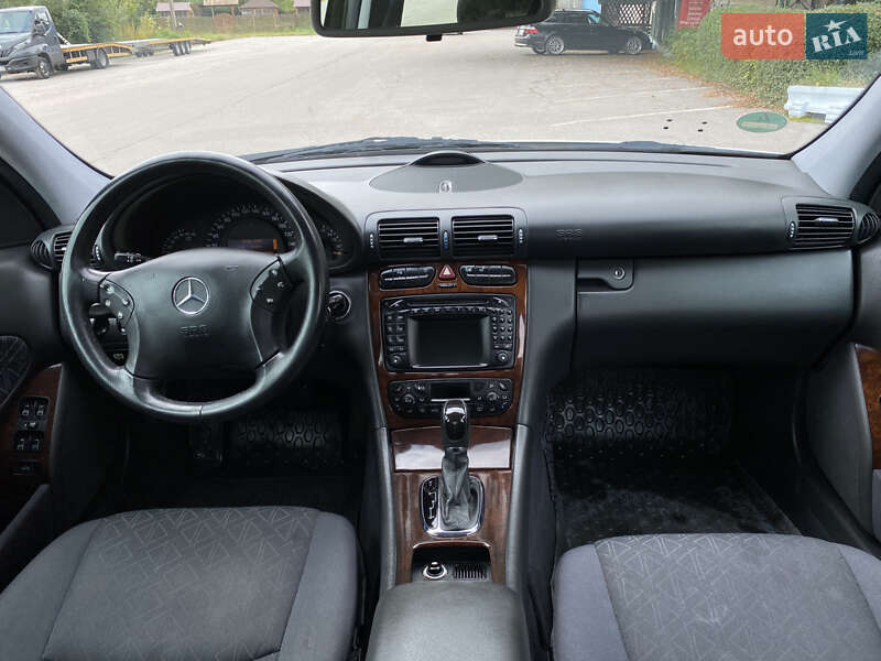 Седан Mercedes-Benz C-Class 2002 в Калиновке
