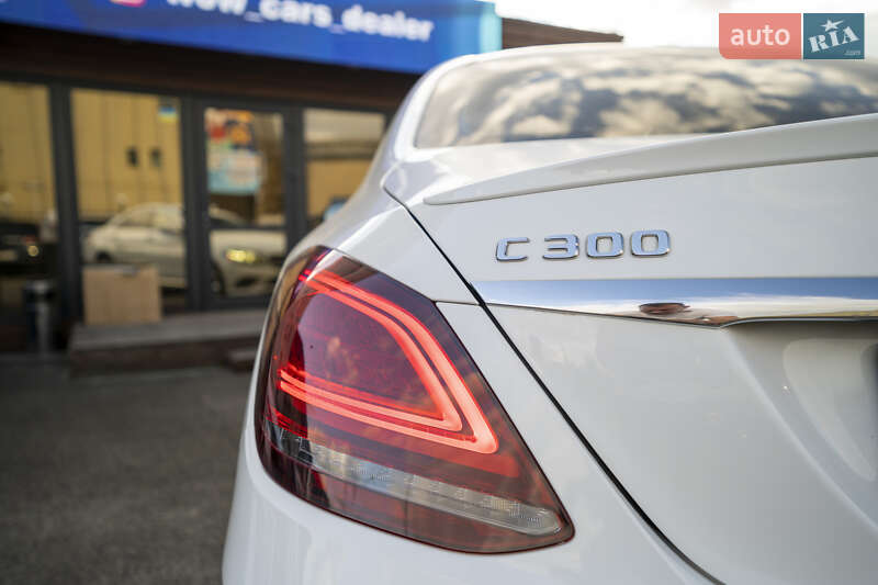 Седан Mercedes-Benz C-Class 2018 в Киеве