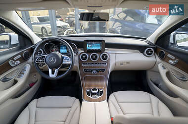 Седан Mercedes-Benz C-Class 2018 в  фото 25 Седан Mercedes-Benz C-Class 2018 в
