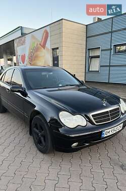 Седан Mercedes-Benz C-Class 2002 в 