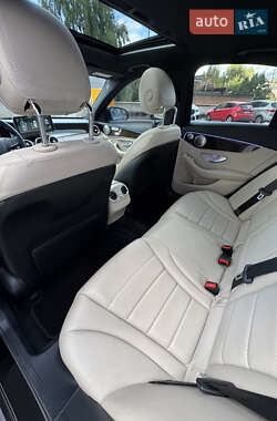 Седан Mercedes-Benz C-Class 2017 в 