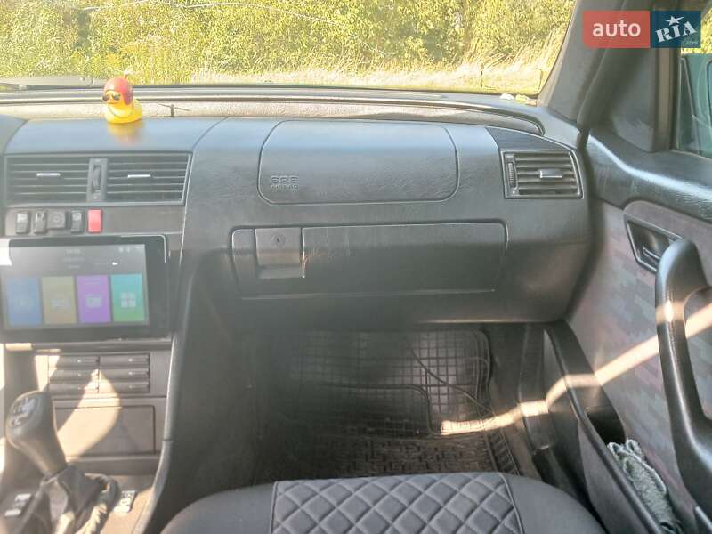 Седан Mercedes-Benz C-Class 1996 в Львове
