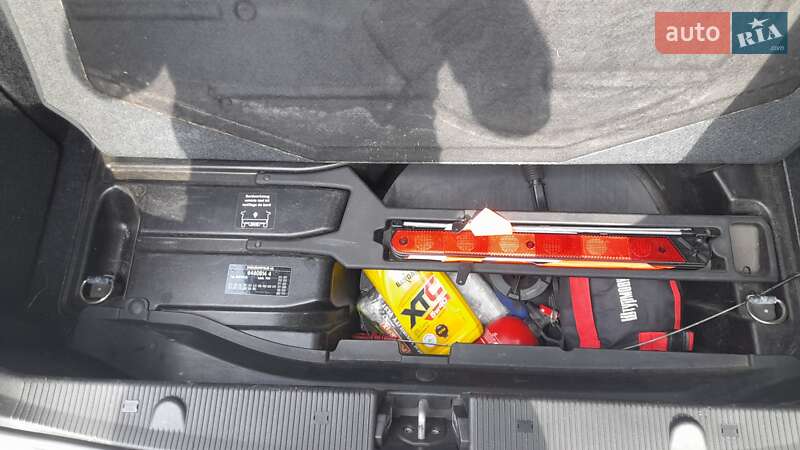 Купе Mercedes-Benz C-Class 2003 в Черноморске фото 12 Купе Mercedes-Benz C-Class 2003 в Черноморске