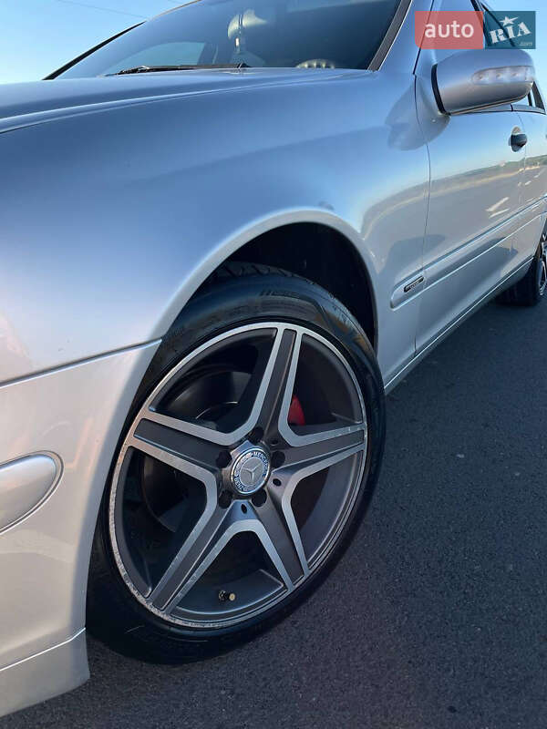 Седан Mercedes-Benz C-Class 2002 в Рава-Русской