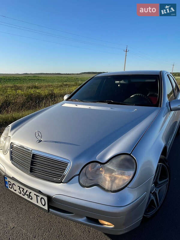 Седан Mercedes-Benz C-Class 2002 в Рава-Русской