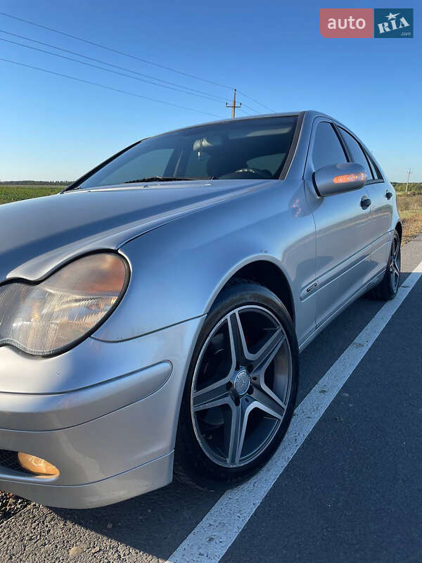 Седан Mercedes-Benz C-Class 2002 в Рава-Русской