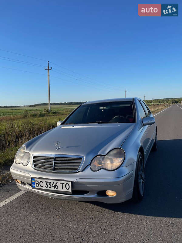 Седан Mercedes-Benz C-Class 2002 в Рава-Русской