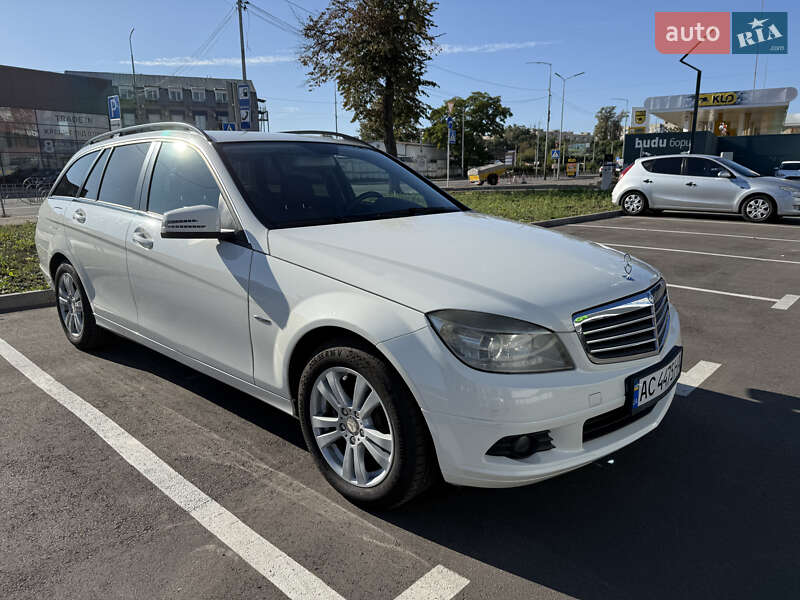 Универсал Mercedes-Benz C-Class 2010 в 