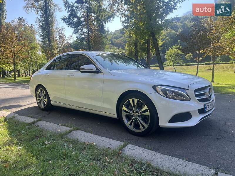 Седан Mercedes-Benz C-Class 2016 в Киеве