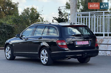 Универсал Mercedes-Benz C-Class 2009 в 
