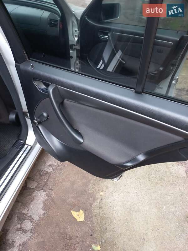 Седан Mercedes-Benz C-Class 1999 в Рівному