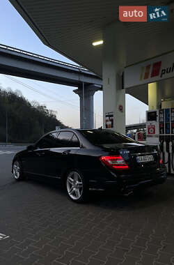 Седан Mercedes-Benz C-Class 2011 в 