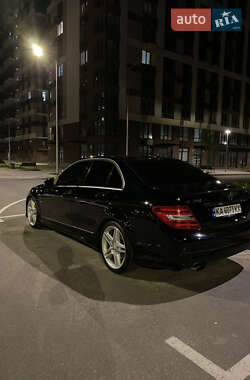 Седан Mercedes-Benz C-Class 2011 в 