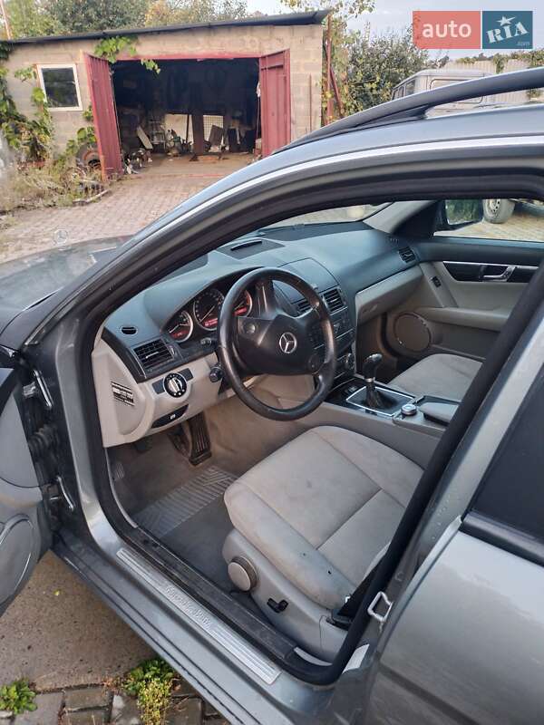 Универсал Mercedes-Benz C-Class 2007 в Киеве фото 3 Универсал Mercedes-Benz C-Class 2007 в Киеве