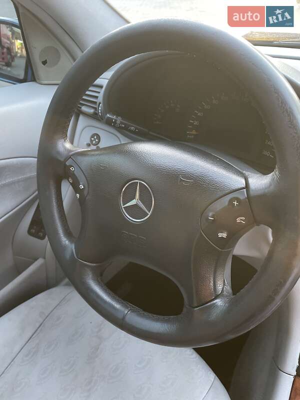 Универсал Mercedes-Benz C-Class 2001 в Житомире