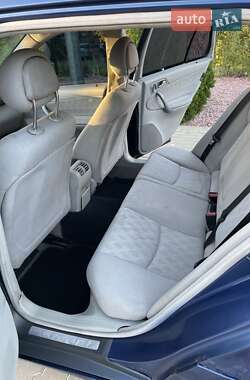 Универсал Mercedes-Benz C-Class 2001 в 