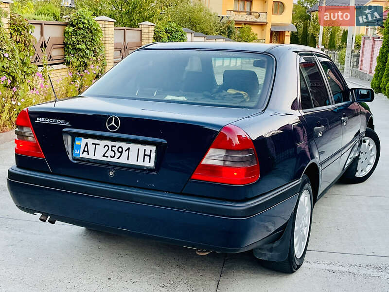 Седан Mercedes-Benz C-Class 1997 в Ивано-Франковске