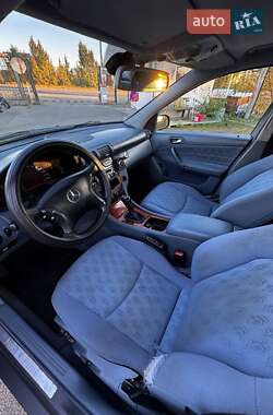 Седан Mercedes-Benz C-Class 2002 в 